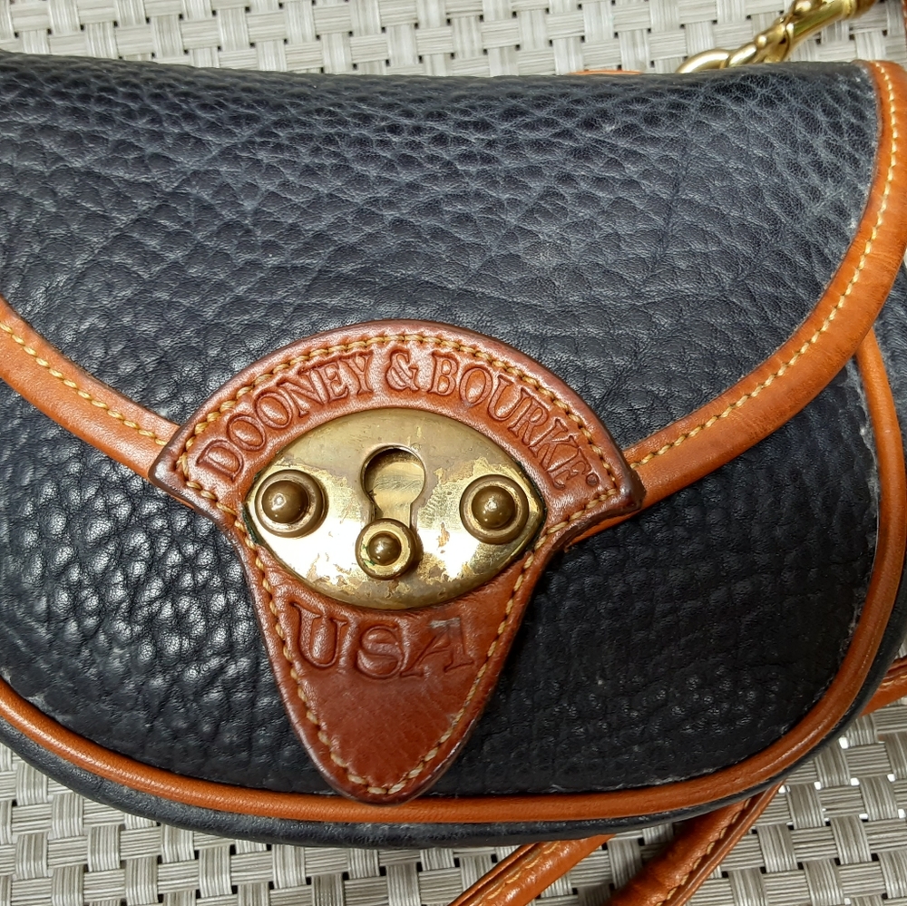 DOONEY & BOURKE BELT BAG